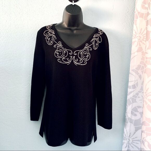 Cable & Gauge Black Embroidered Embellished Knit Sweater Top Size Medium - Picture 1 of 8